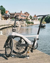 Featherweight Folding E-Bikes Image 2