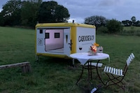 Compactly Cubical Camping Shelters Image 2