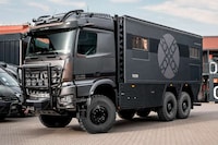 Ruggedly Chic Luxury Motorhomes Image 1
