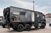 Ruggedly Chic Luxury Motorhomes Image 3