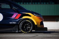 Riproaring Electric Vans Image 8