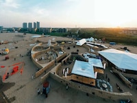 Maze-Inspired Performance Spaces Image 1
