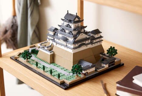 Japanese Castle-Themed Puzzle Sets