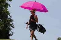 Ultra-Lightweight Durable Golf Umbrellas Image 2
