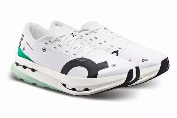 Speed-Increasing Running Shoes