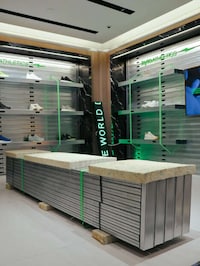 Vegan Sportswear Pop-Ups Image 3