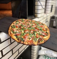 Seasonal Spinach-Topped Pizzas Image 1
