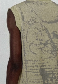 Urban Hiking-Themed Spring Fashion Image 3