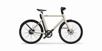Comfort-Focused Dutch E-Bikes Image 2