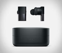 Stylish Gym-Ready Earbuds Image 5