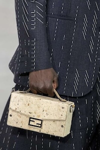 Nature Material-Made Luxe Accessories Image 2