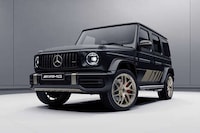 Gold-Tinted Luxe Automobiles Image 1