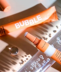 Blemish-Targeting Spot Treatments Image 2