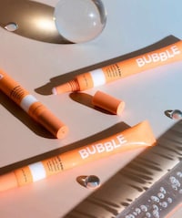 Blemish-Targeting Spot Treatments Image 4