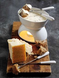 Artisan Cheese Fondues Image 1