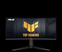 Fully-Adjustable Curved Monitors Image 1