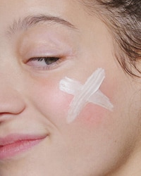 Skin Barrier-Protecting Creams Image 3