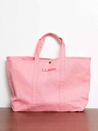 Sunset-Inspired Pastel Tote Bags Image 1
