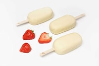 Strawberry Gelato Bars Image 1