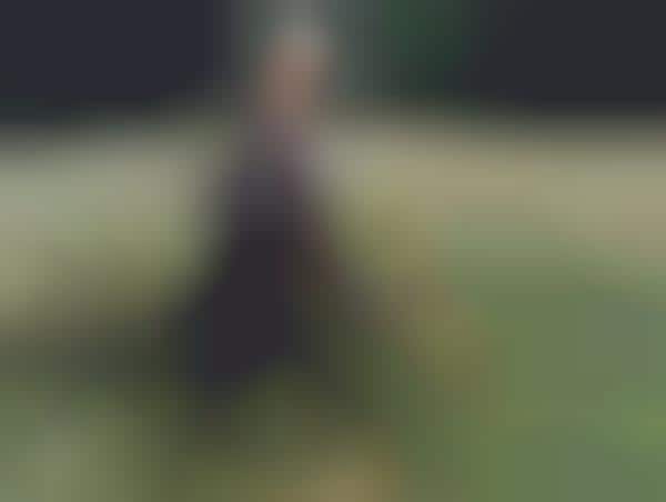 Field-Frolicking Photoshoots