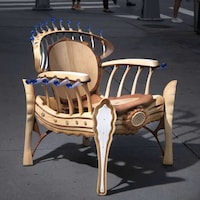 Otherworldly-Inspired Dynamic Chairs Image 2