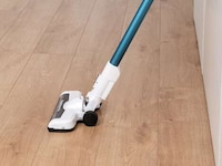 Luxe Low-Cost Vacuum Cleaners Image 3