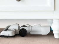 Luxe Low-Cost Vacuum Cleaners Image 4