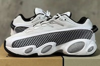 Futuristic Rapper-Backed Shoes Image 3
