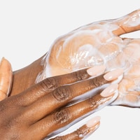 Prebiotic Micellar Precleansers Image 3