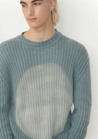 Romantic Narrative-Inspired Fashion Image 2
