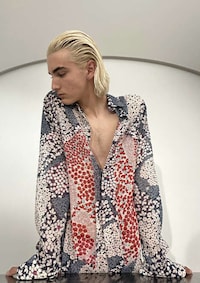 Romantic Narrative-Inspired Fashion Image 3