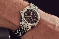 Vintage-Inspired Timepiece Collections Image 3