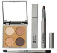 Comprehensive Eye Makeup Kits Image 2