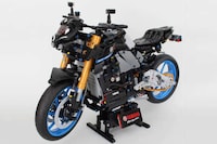 Ultra-Intricate Motorcycle LEGOs Image 1