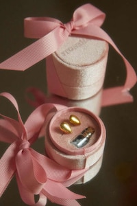 Romantic Jewelry Brands Image 4
