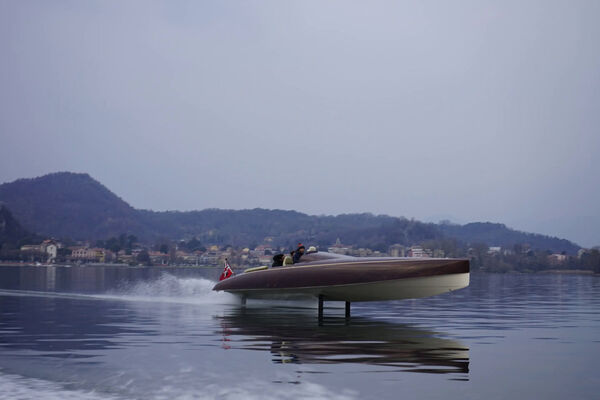 Range-Roving Electric Hydrofoils