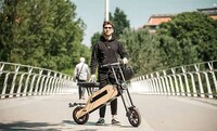 Foldable Bamboo Electric Scooters Image 1