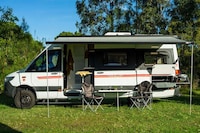 Ruggedly Luxurious Camper Vans Image 6