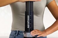 Couple-Friendly Portable Espresso Makers Image 1