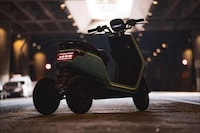 Three-Wheel Electric Scooters Image 2