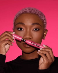 One-Swipe Mascaras Image 1
