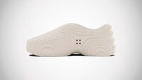 Pixelated Lightweight Shoes Image 3