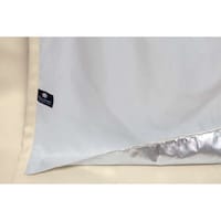 Temperature-Regulating Curtains Image 2