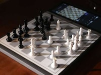 AI-Powered Chess Sets Image 7