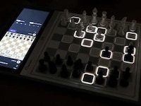 AI-Powered Chess Sets Image 8