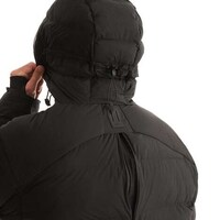 Runner-Friendly Performance Jackets Image 3