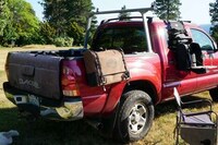Saddle-Style Vehicle Desks Image 2