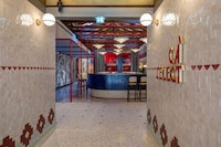 Venetian-Themed Historic Bars Image 2