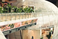 Fashion House Airport Lounges Image 1