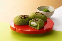 Edible Souvenir Matcha Cakes Image 1